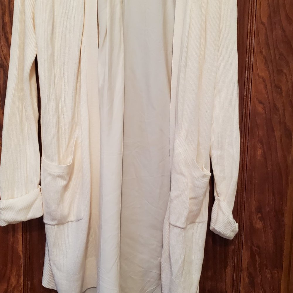 NWT Lulu lemon still at ease wrap set in Ivory!  Beautiful find!